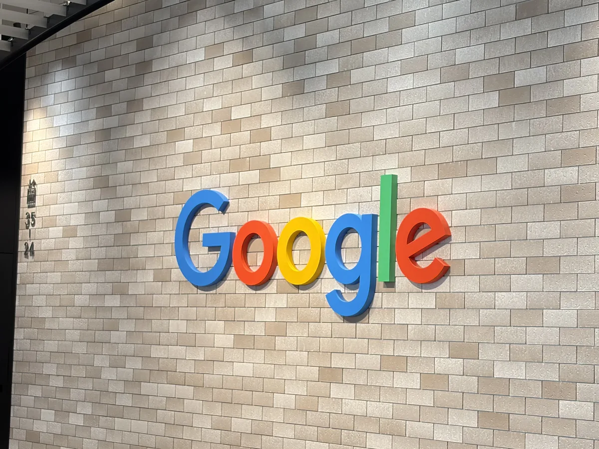 会場となった Google 東京オフィスのロゴ。
